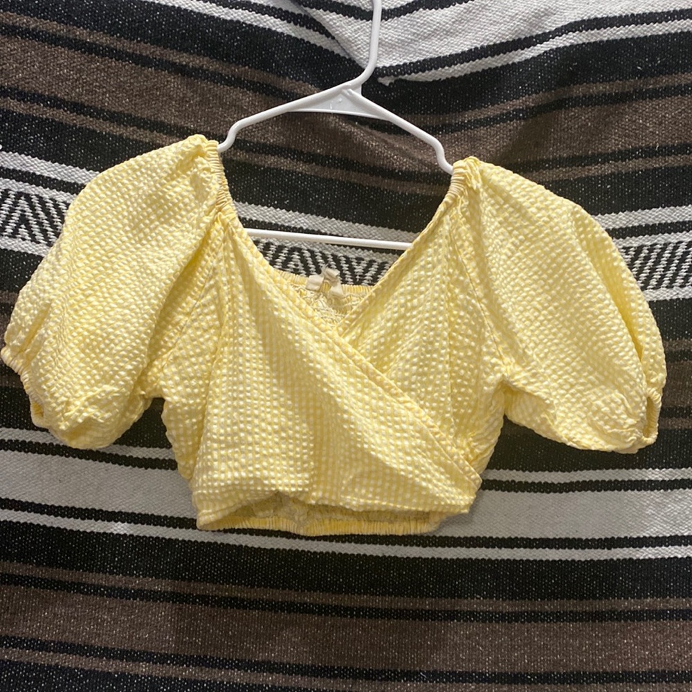 Yellow gingham Crop Top🤩